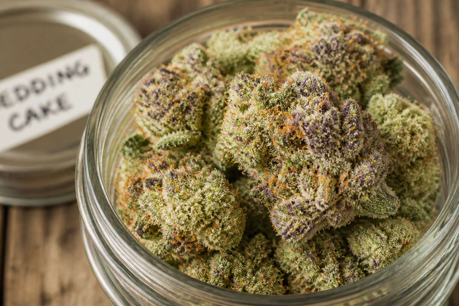 why is wedding cake strain so popular
