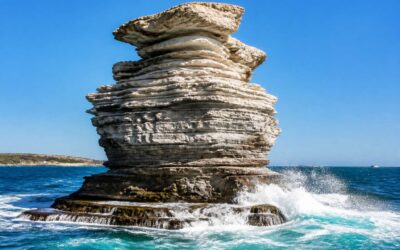 Explore wedding cake rock in Sydney for a stunning coastal view.